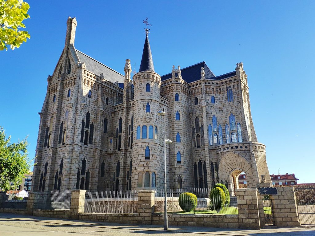 Palacio Episcopal de Astorga, obra de Gaudí